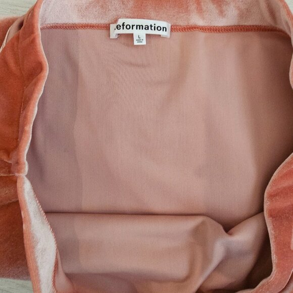 Reformation NWT xs adalynn velvet Pink top and Skirt Set - Picture 3 of 5
